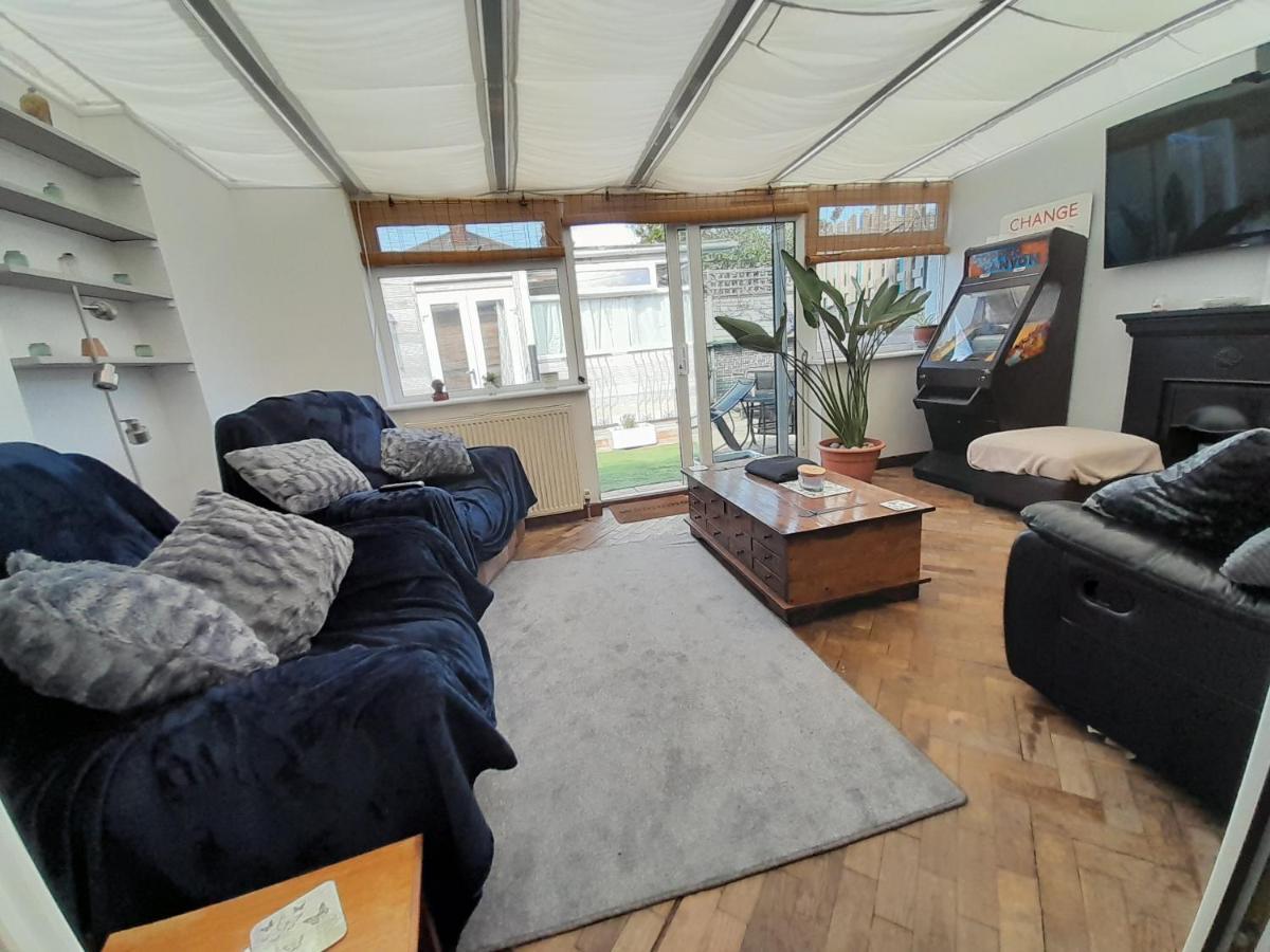 The Homestay Get Away Маргит Экстерьер фото